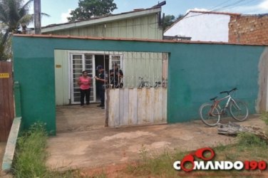 JI-PARANÁ  - Mulher é encontrada morta dentro de casa