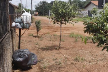 Moradores denunciam abandono em município 