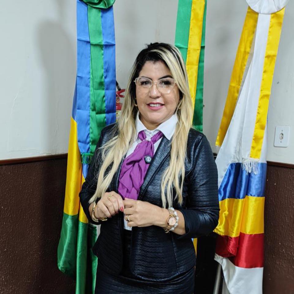 EM GUAJARÁ: Vereadora é afastada após Câmara instaurar processo por quebra de decoro