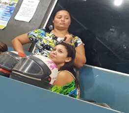 NA CAPITAL  - Mulheres são presas furtando em supermercado 