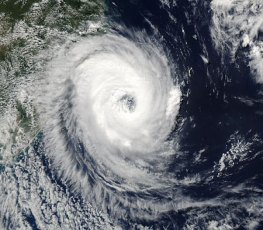 Nova tempestade se forma no Atlântico e pode se transformar em furacão