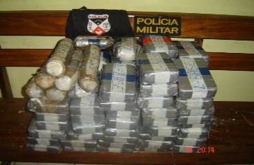 100kg de cocaína são encontradas em lote na Zona Rural