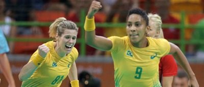 OLIMPÍADAS 2016 - Meninas do Brasil vencem a Noruega na estreia do handebol
