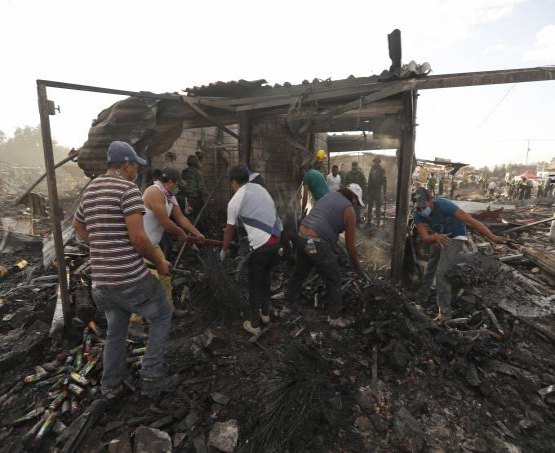 Explosão em feira de fogos mata mais de 20 no México