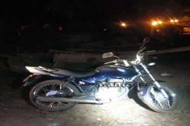 Polícia impede furto de motocicleta