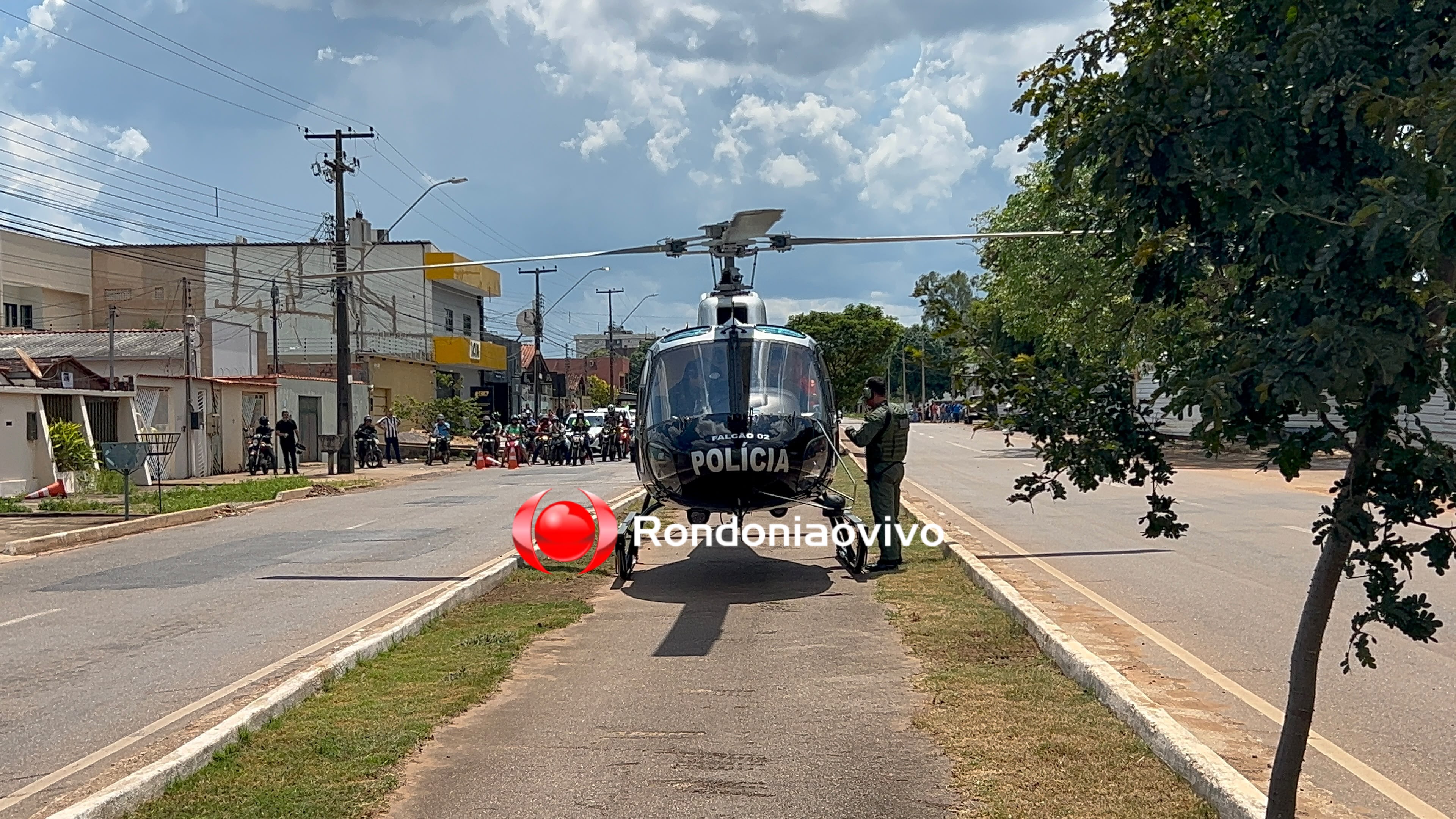 URGENTE: Samu e equipe do Gave se mobilizam para resgatar vítima de grave acidente na BR