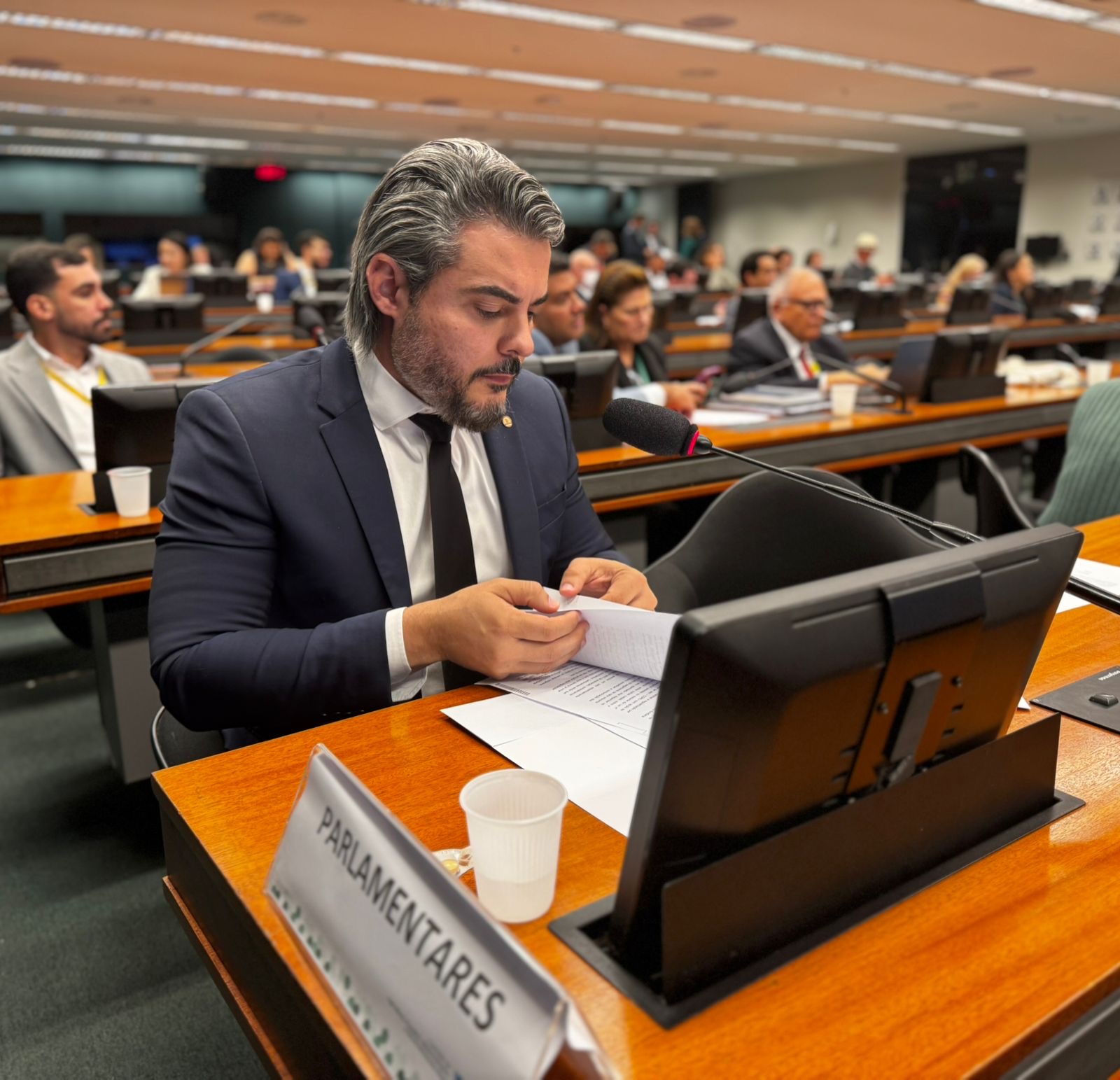 THIAGO FLORES: Deputado assina pedido de reunião sobre PEC dos ex-territórios