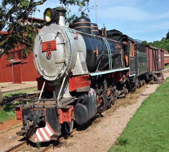 EFMM - Praça será reparada para receber comemoração dos 102 anos do município