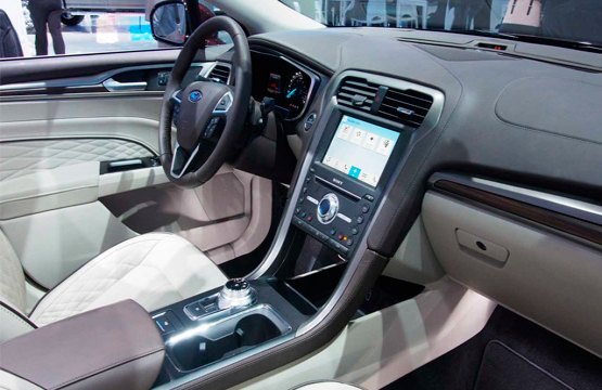 Lançamento do Ford Fusion 2017 estreia Sync 3 no Brasil