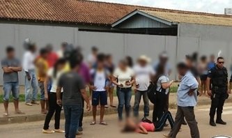 Estudante é atropelada ao atravessar faixa de pedestre em frente a escola