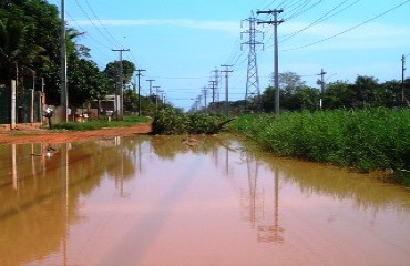 PANTANAL – Ruas alagadas e falta de energia elétrica são a realidade de bairro da zona Leste – FOTOS