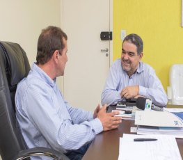 Aélcio da TV visita Dr. Hildon Chaves e cobra obras pendentes

