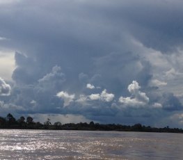 TEMPO: Céu nublado e possibilidade de chuva nesta quinta-feira, 26