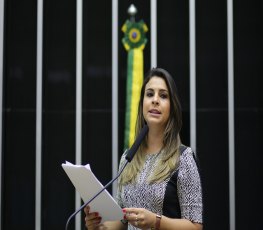 Deputada Mariana Carvalho diz que mulher  se vitimiza