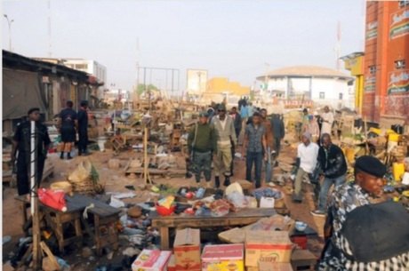 Forte explosão em mercado da Nigéria deixa 50 mortos e 52 feridos