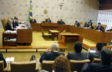 MENSALÃO - Revisor retoma voto sobre pagamento a parlamentares