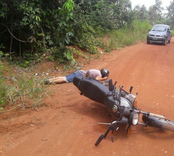 Motociclista é executado na Estrada do Areia Branca