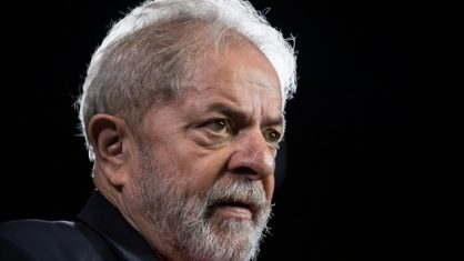 Segurança de Lula agride repórter em passagem de caravana pelo Sul