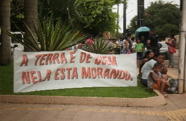 Assentados de área municipal na zona Leste vão à Justiça para impedir reintegração de posse (Atualizado)