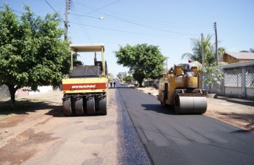 Crescem obras de pavimentação em Cacoal