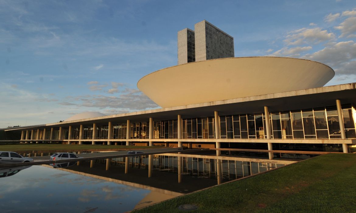 INFORMAL: Senado votará na segunda auxílio de R$ 600 para trabalhadores