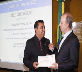 Diretor do Hospital de Câncer faz homenagem a Lindomar Garçon em Brasília