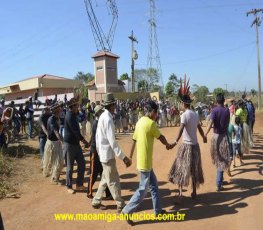 Protesto dos índios Kaxarari em Extrema toma força.