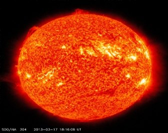 Partículas do Sol devem atingir a Terra nesta segunda 