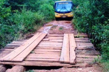 Moradores denunciam abandono de área rural 