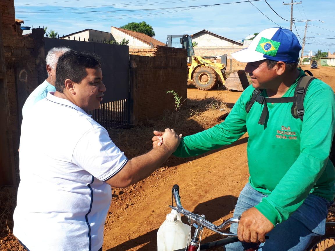 PAVIMENTAÇÃO: Máquinas na zona sul: pedido de providência do vereador Pastor Sandro