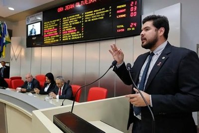 Jean Oliveira cobra muro de arrimo de contenção na margem do rio Madeira
