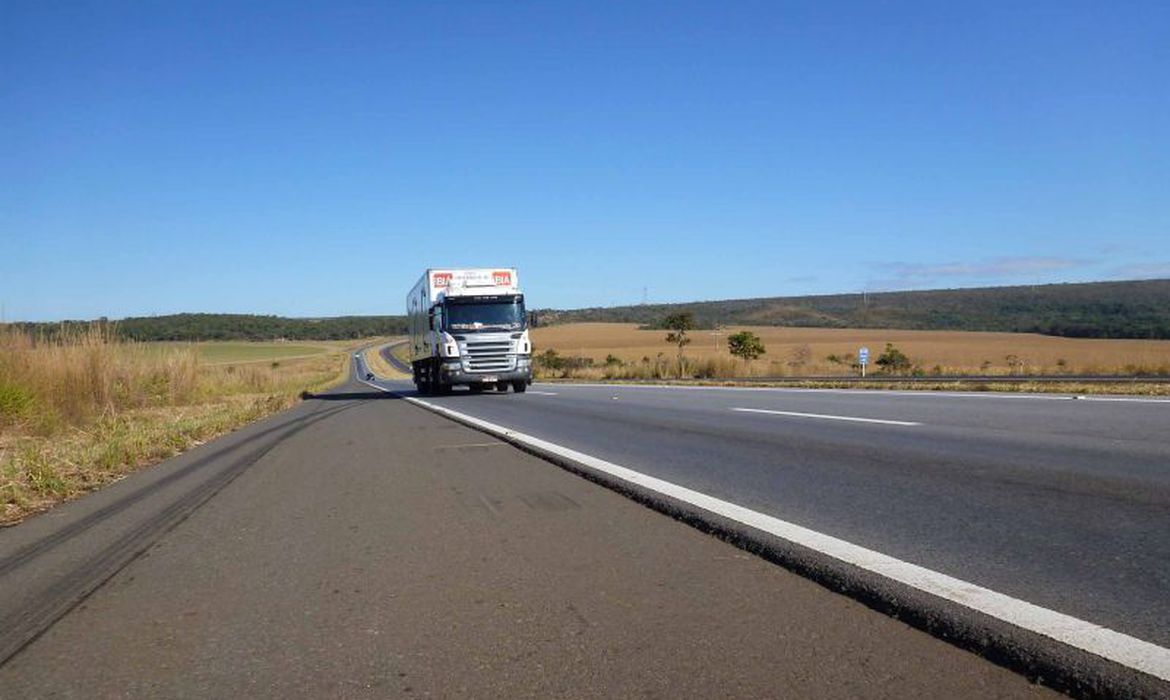 COVID-19: InfraBr ganha funções para apoiar caminhoneiros nas rodovias brasileiras