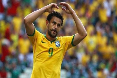 Fred é xingado pela torcida no Mineirão em partida contra Alemanha