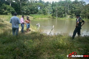 Criança morre afogada em represa após seguir cavalos