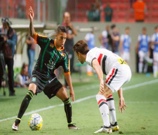 Rodrigo Caio vê Libertadores distante e quer vitória chave no Majestoso