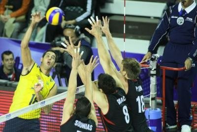 Liga Mundial: Seleção de Vôlei vence o Canadá e está na semi