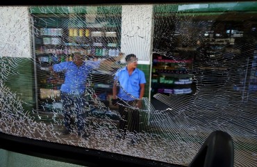 Idoso é detido por apedrejar dois ônibus e ferir passageiros 