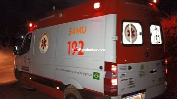 NO TÓRAX: Mulher sofre atentado enquanto bebia com amigos em bar