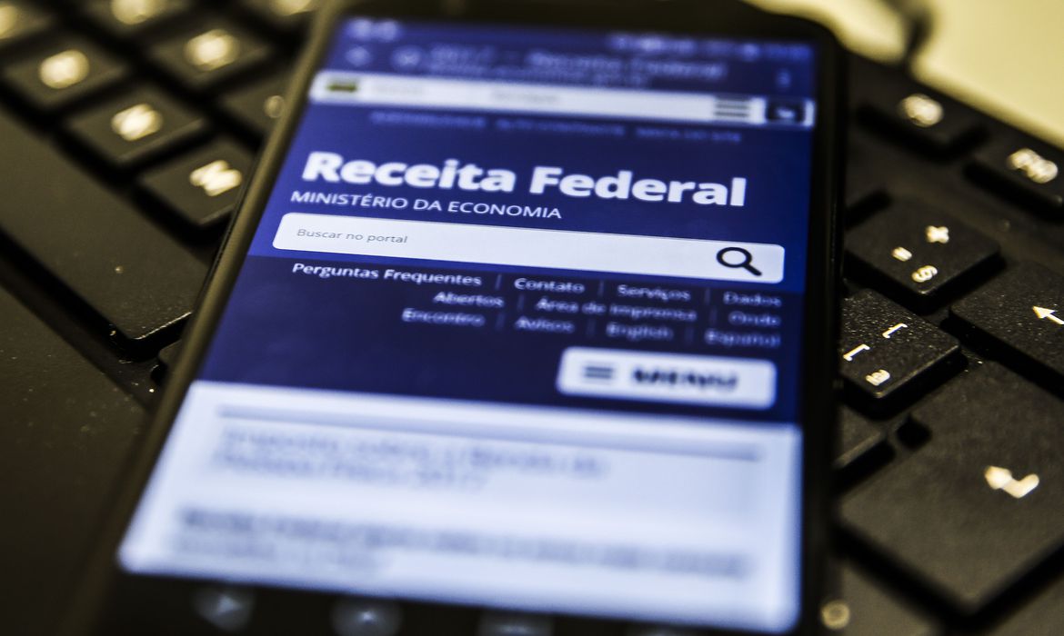 NA TELA: Programa para fazer Declaração do Imposto de Renda já está disponível