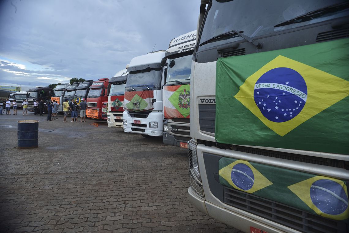 TEMOR: Governo discute novas linhas de créditos para caminhoneiros