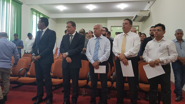 Edésio Fernandes e prefeito Hildon se reúne com lideranças religiosas