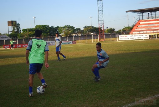 VEC treina com elenco reforçado pensando no jogo contra Rio Branco