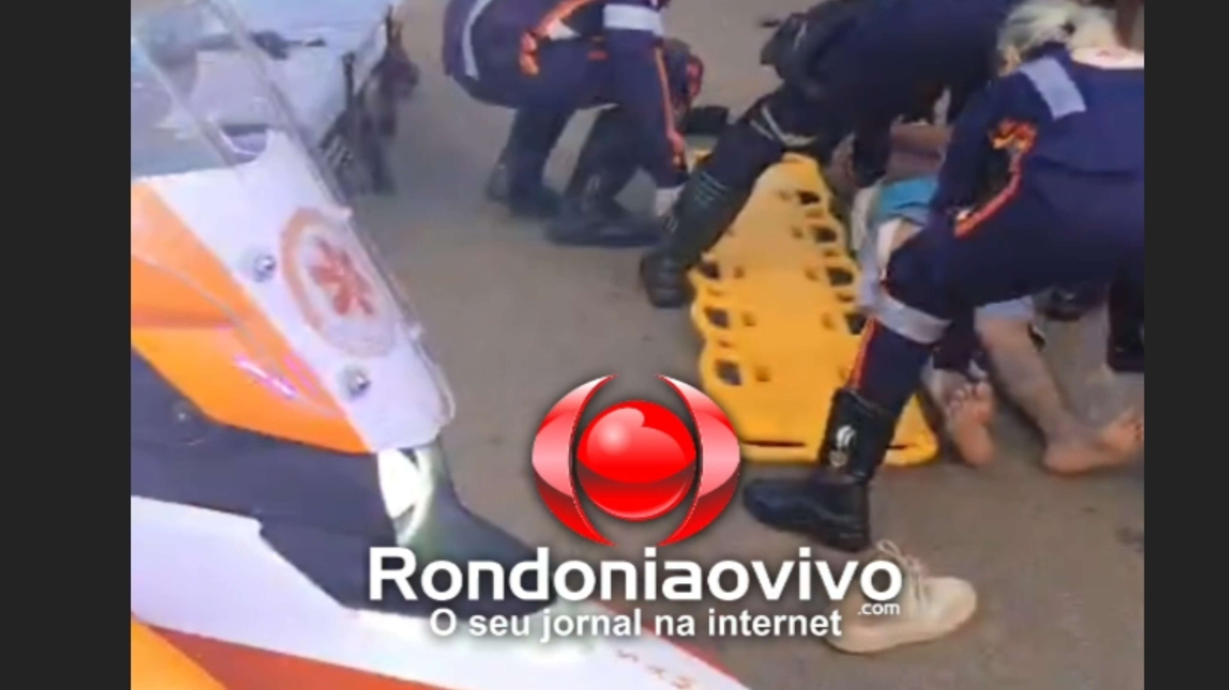 VÍDEO: Motorista de carro elétrico tenta fazer retorno e causa acidente com motociclista 