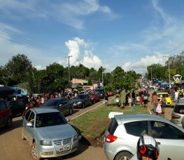 DIA DOS FINADOS: Movimentação intensa no cemitério de Santo  Antônio