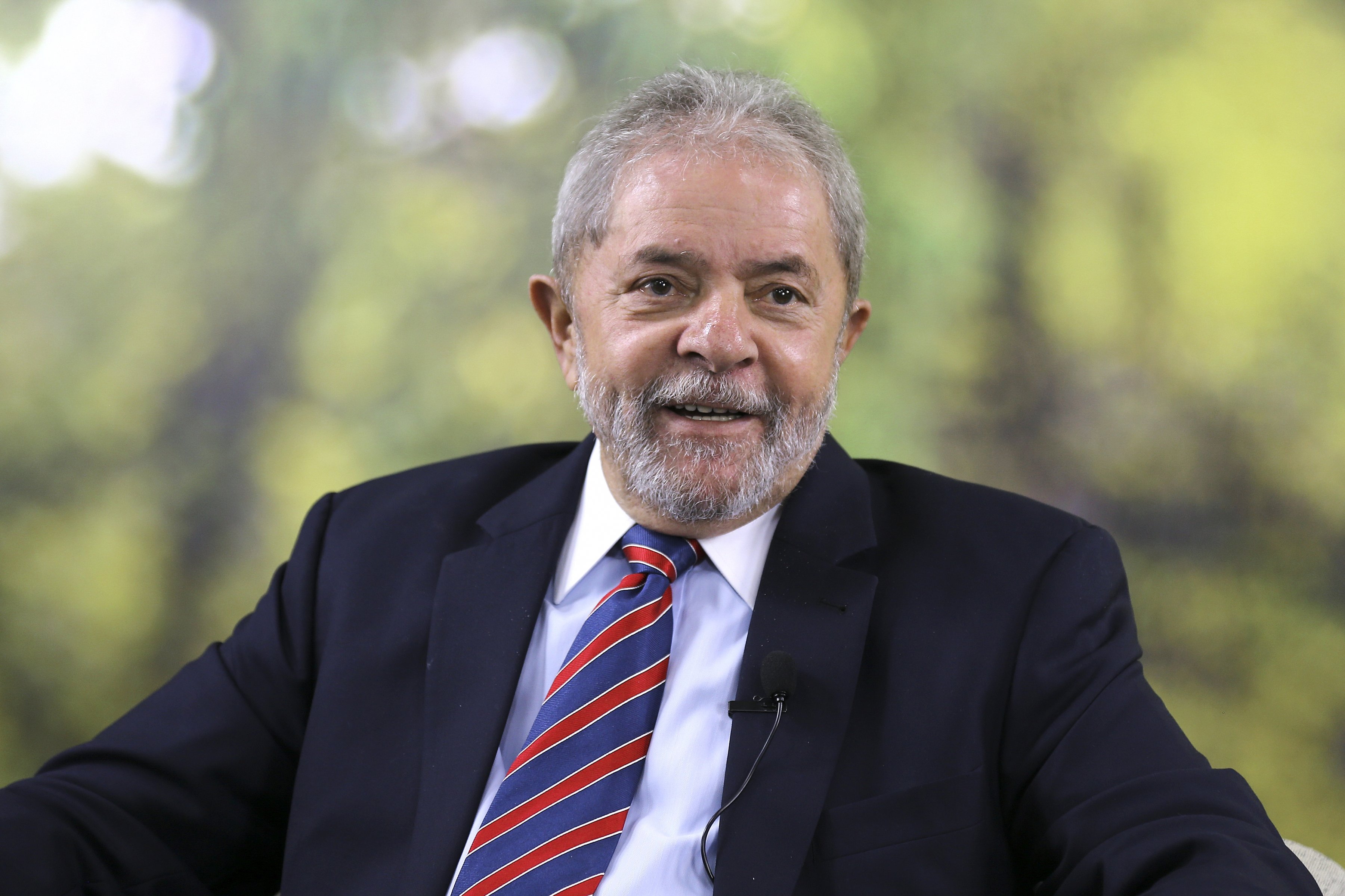 Juiz do TRF1 libera passaporte do ex-presidente Lula