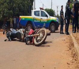 Após fuga pela cidade, suspeitos causam acidente e acabam presos