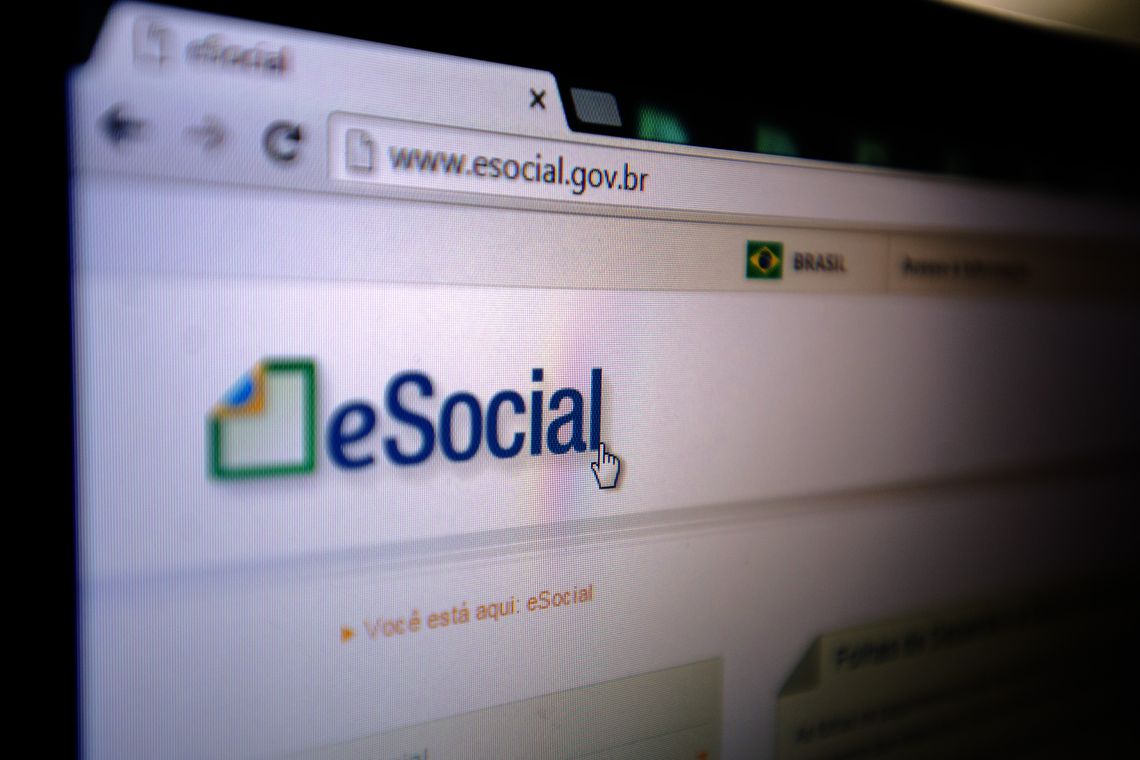 INICIO: Começa hoje segunda fase do eSocial para empresas de médio porte