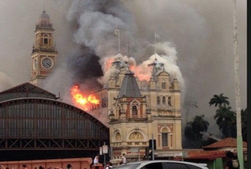 Incêndio atinge Museu da Língua Portuguesa em São Paulo