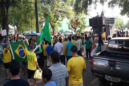 Movimento contra Dilma e PT leva cerca de 2 mil pessoas nas ruas de Porto Velho 