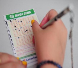 Mega-Sena acumula e prêmio pode chegar a R$ 10 milhões no sábado